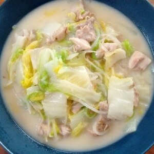 シチューのルゥ使用☆白菜と鶏むね肉の濃厚クリーム煮